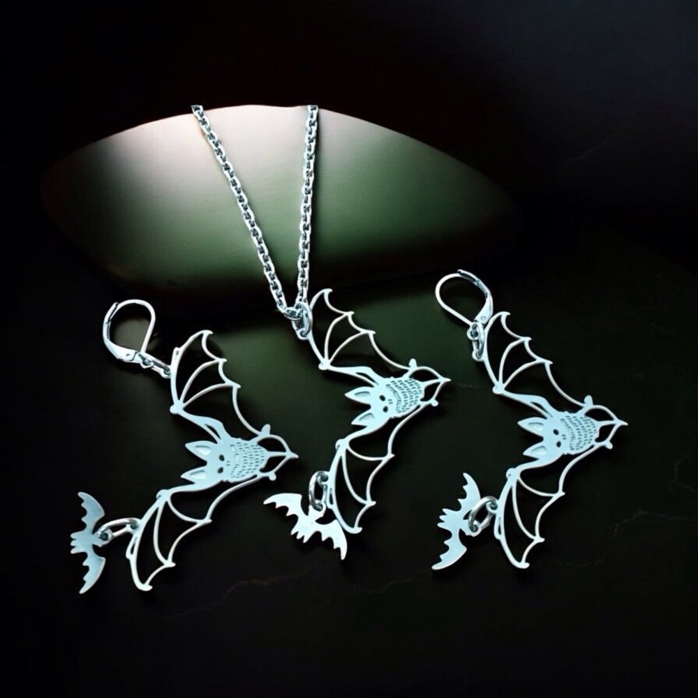 🆕 Bats Laser Etched Necklace and Earrings Set Stainless Steel
